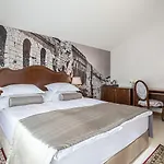 Splendida Palace Bed & Breakfast 4*