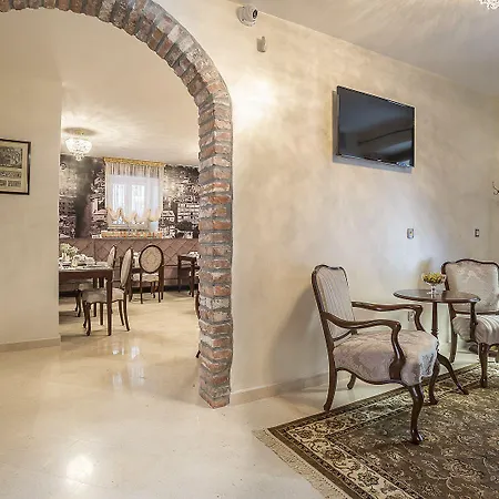 Splendida Palace Bed and Breakfast Σπλιτ